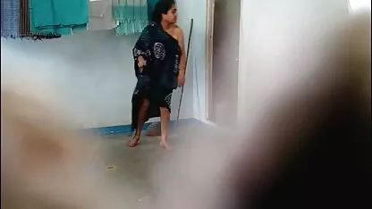 La ragazza carina di Titi si è divertita dopo essersi tolta la gola film porno lesbico gratis dalla bocca.