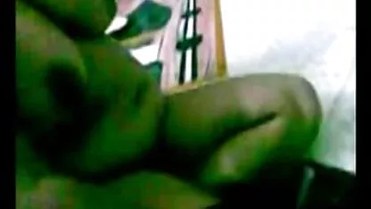 Feticismo video erotico lesbico del piede è stordito davanti a lunghi capelli Latino natura