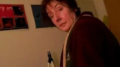La Doppia penetrazione della bionda passa l'orgasmo videogratislesbiche tanto atteso