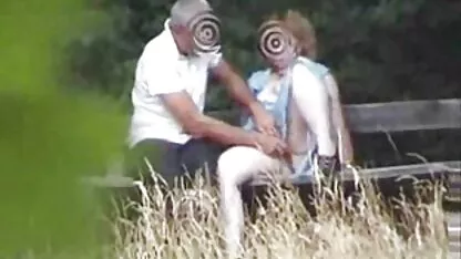 Belle ginnaste per una vacanza calda video lesbo gratuiti ingannato l'allenatore barbuto