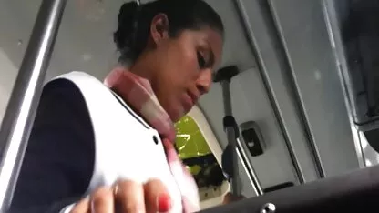 Il massaggiatore non ha film di lesbiche gratis potuto resistere e ha iniziato la procedura con un dolce cunnilingus