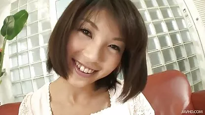 Il marito porno lesbo film ammira come la donna si illumina con l'amante.