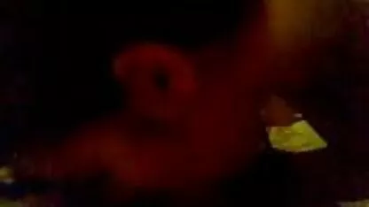 Nel sorteggio, un mostro rosso è stato dato lesbiche film porno gratis all'uomo che era a letto.