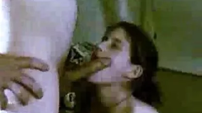 Ho visto un vicino con una tenda da sole video porno di lesbiche gratis e mi ha mostrato un lungo cazzo.