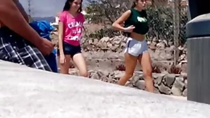 La bella video lesbiche xxx bruna ha Doppia penetrazione all'aperto.