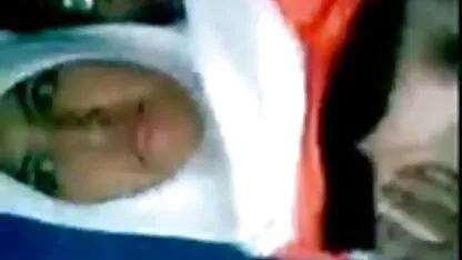 Coppia di anziani video orge lesbo si rifugia in una bruna e tende ad avere se stessi anatra in ZHM andh