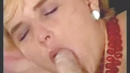 Interessato uomo frangia un sinusoidal cazzo in video lesbiche mature gratis il micio di un busy Latina