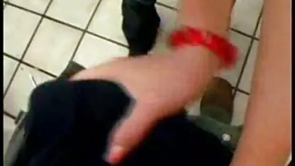 Il vicino non ha video porno di donne mature lesbiche mai avuto l'opportunità di lasciare una troia bionda.