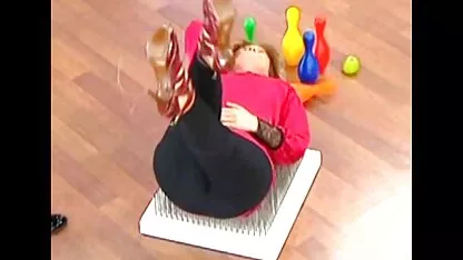 Si spense le natiche e cominciò a radersi il posto con il suo video lesbiche da vedere gratis pene.