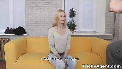 Una copia film porno gratis di lesbiche della fanciulla soddisferà le benedizioni del maestro.
