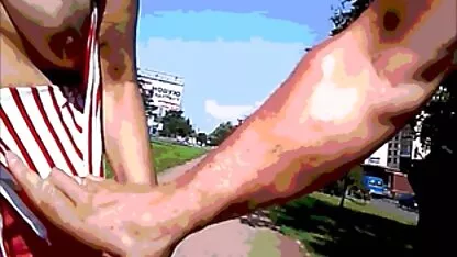 Sono uscito dall'allenamento e ho preso una figlia video porno di lesbiche gratis adulta con il mio patrigno in bocca.