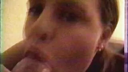 I medici trattano due membri di filmati lesb una bella paziente bionda.